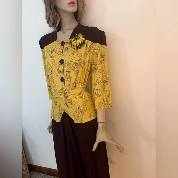 Amazing Vintage 1940s Peplum Bombshell Dress VOLUP Sexy 1 OF A KIND - Picture 5 of 11